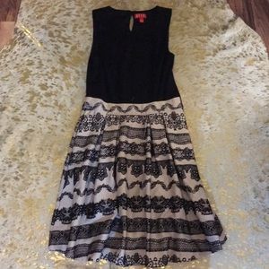 Elle black & light pink skater dress lace detail 2